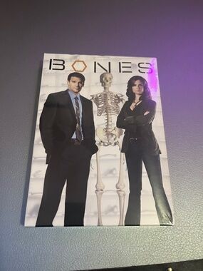 Bones Season One DVD Set - White Cover Artwork